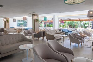 2 baaria, uima-allasbaari, allasbaari