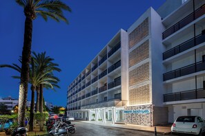 Facciata della struttura