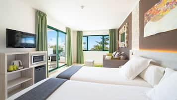 Laptop workspace, free WiFi, bed sheets