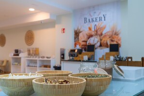 Se sirven desayunos y cenas 