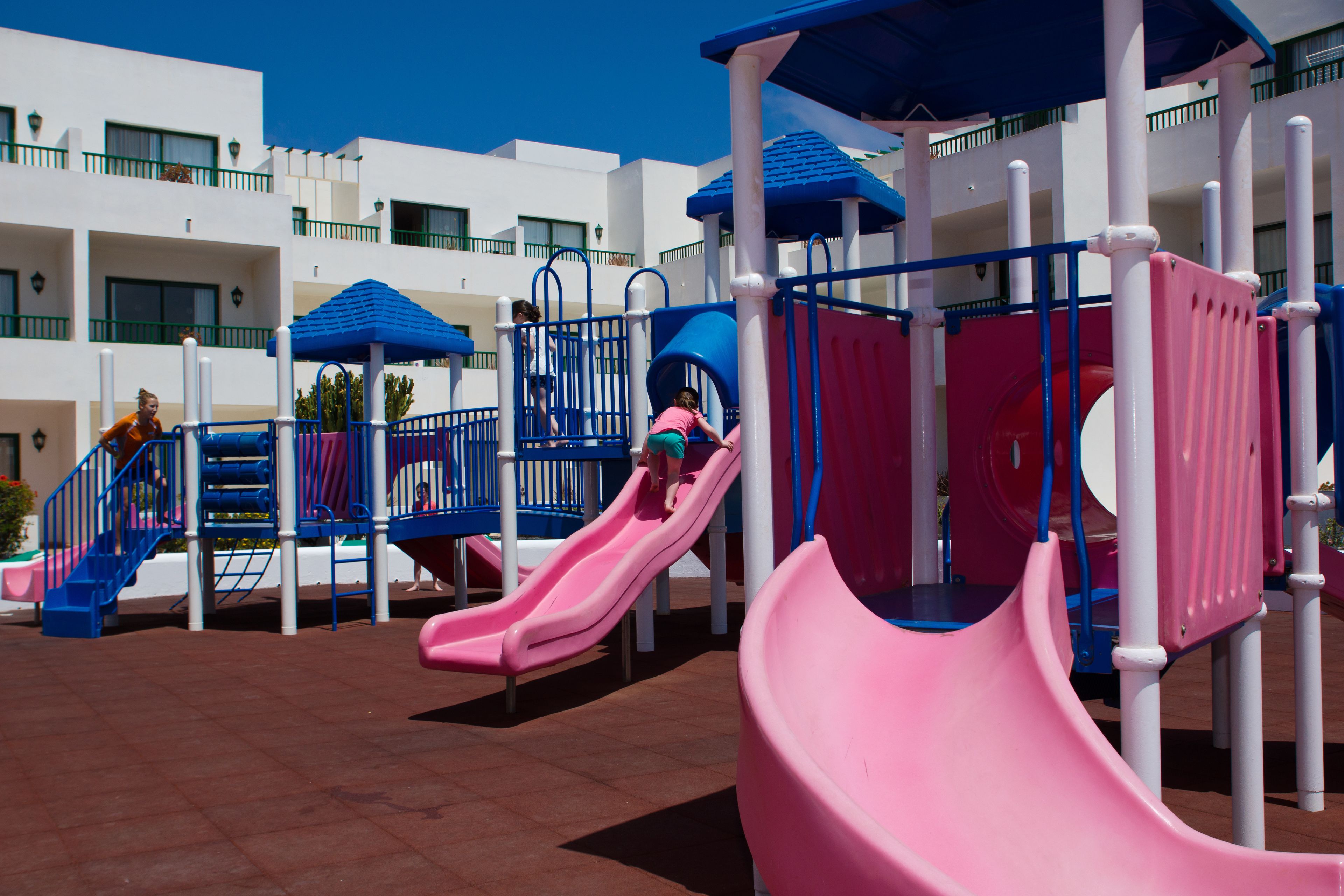 children’s play area – outdoor