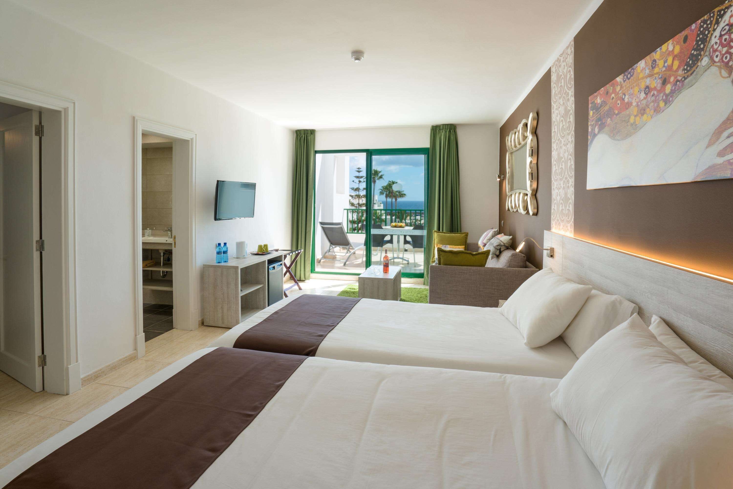 1 bedroom, laptop workspace, free wifi, bed sheets