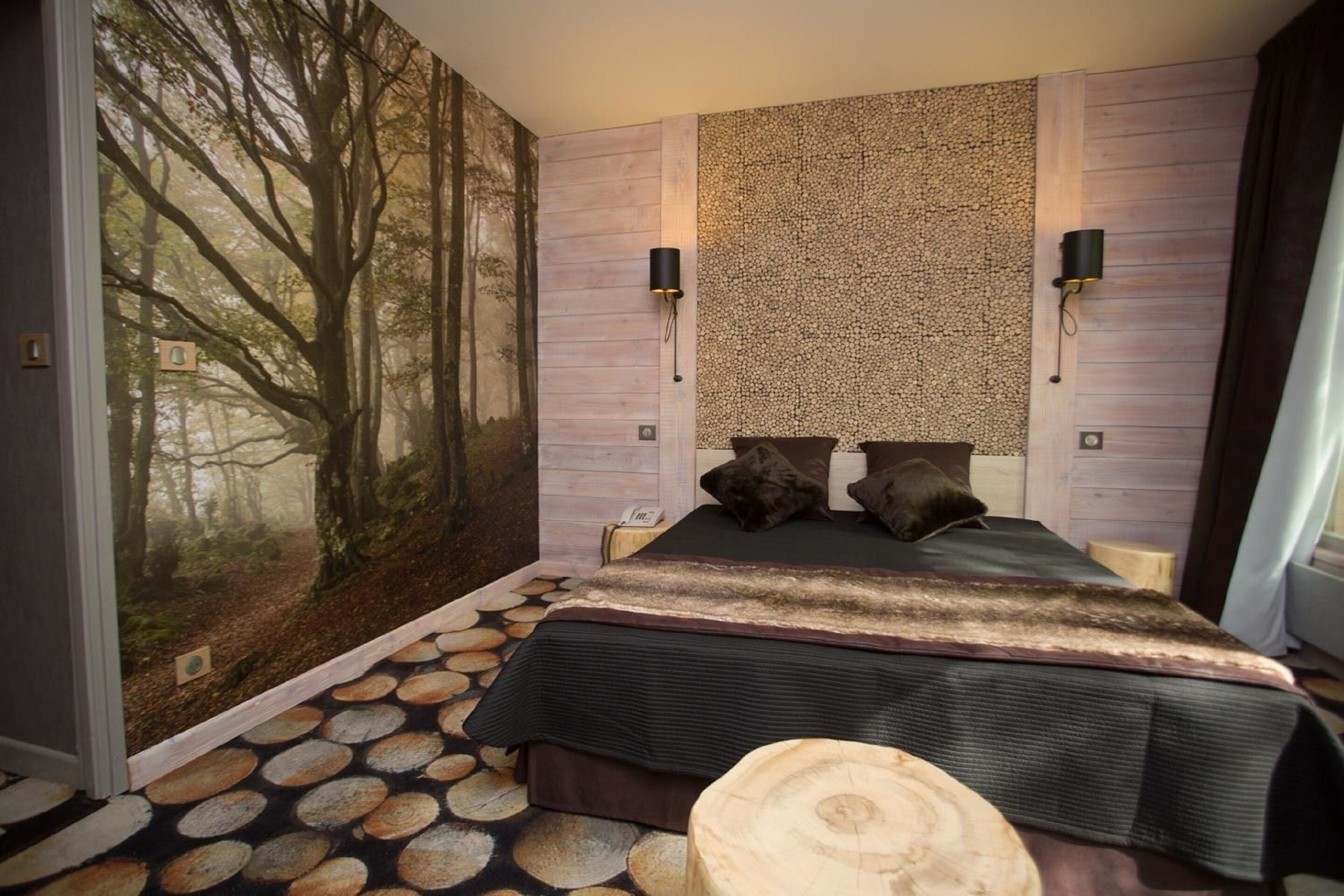 soundproofing, free wifi