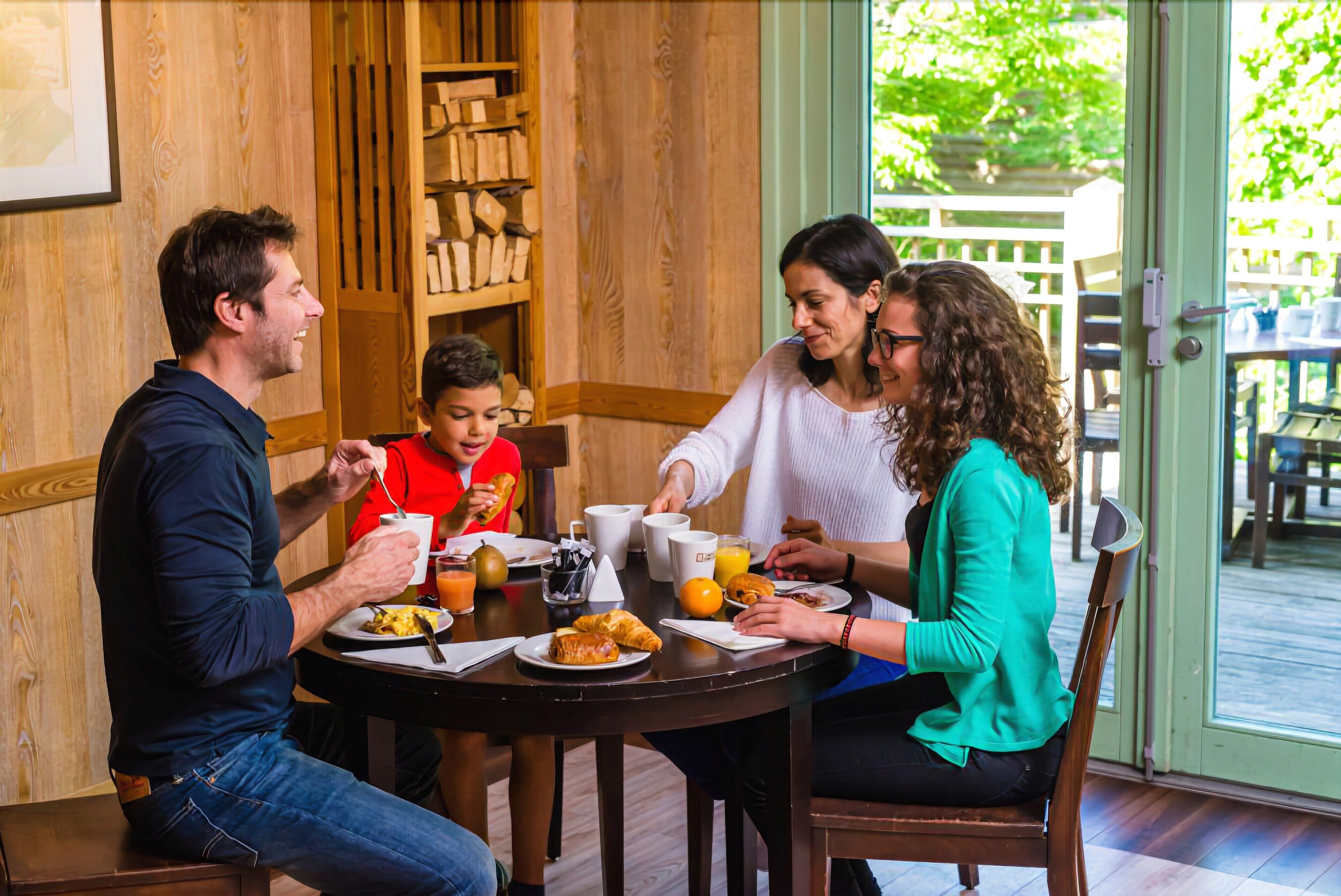 daily buffet breakfast (eur 16.00 per person)