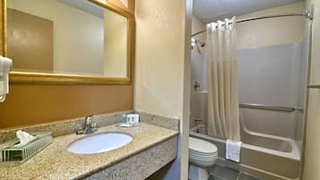 Standard Room, 1 Queen Bed | Bathroom | Combined shower/tub, free toiletries, hair dryer, towels