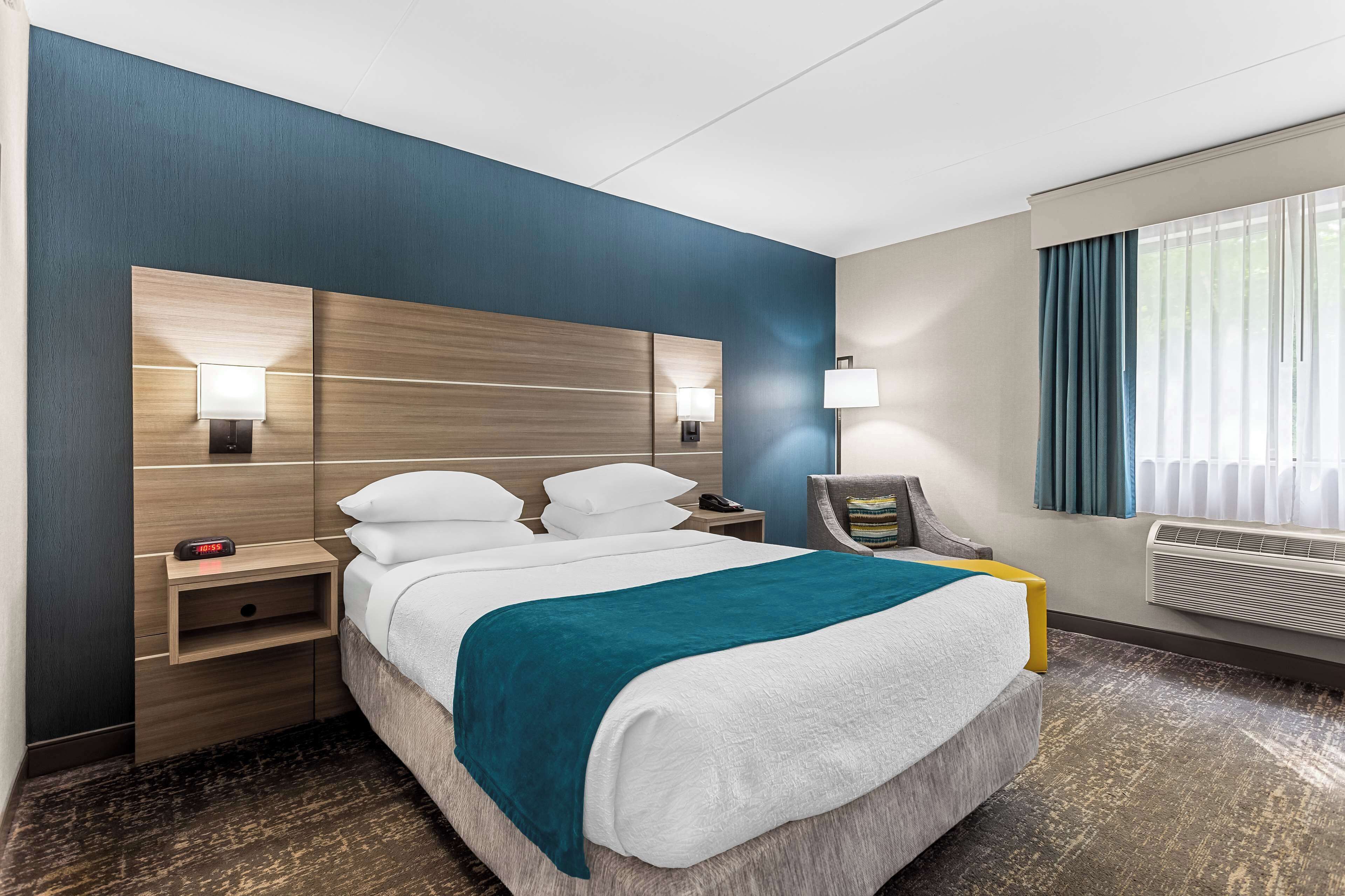 desk, iron/ironing board, free cots/infant beds, free wifi