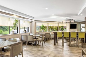 Free daily continental breakfast - Best Western West Lebanon-Hanover Hotel (West Lebanon)