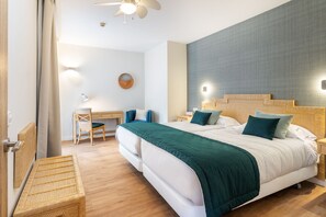 Blackout curtains, soundproofing, iron/ironing board, WiFi - Hotel Esmeralda Maris by LIVVO (Pajara)