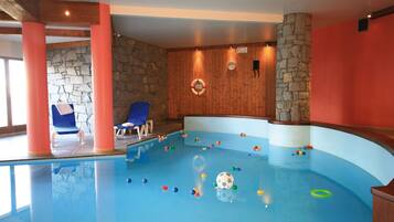Piscine couverte