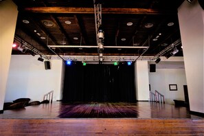 Chương trình sân khấu