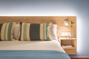 Minibar, desk, blackout curtains, free WiFi