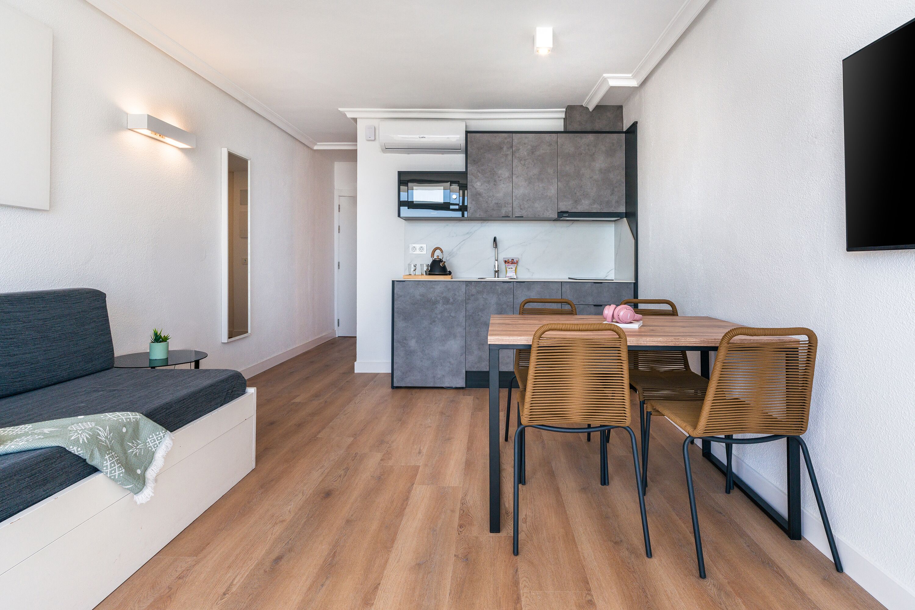 Superior Apartment, 1 Bedroom (with views) | Living area | 32-inch flat-screen TV with satellite channels