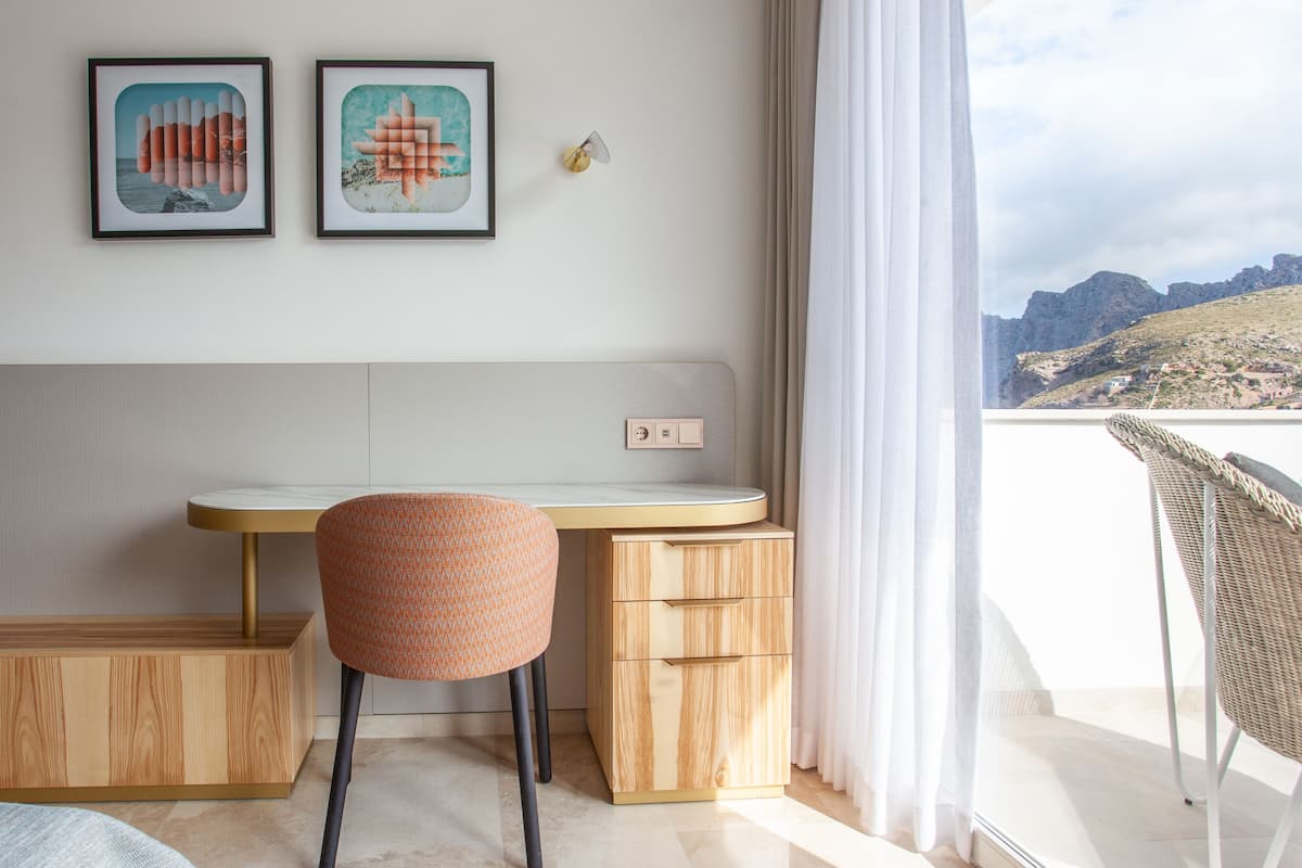 1 bedroom, minibar, in-room safe, desk