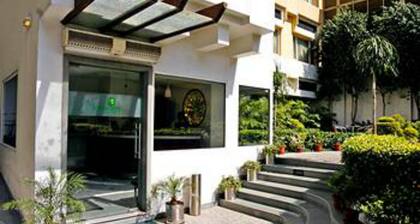 Lemon Tree Hotel, Udyog Vihar, Gurugram