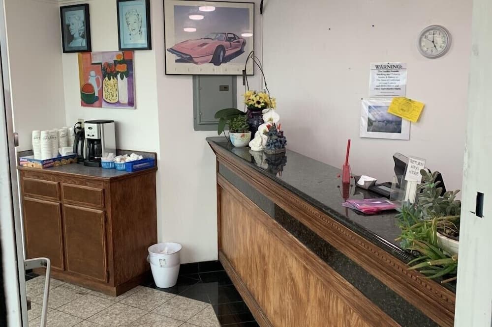 Economy Inn Monterey