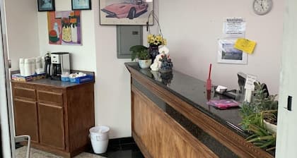 Economy Inn Monterey