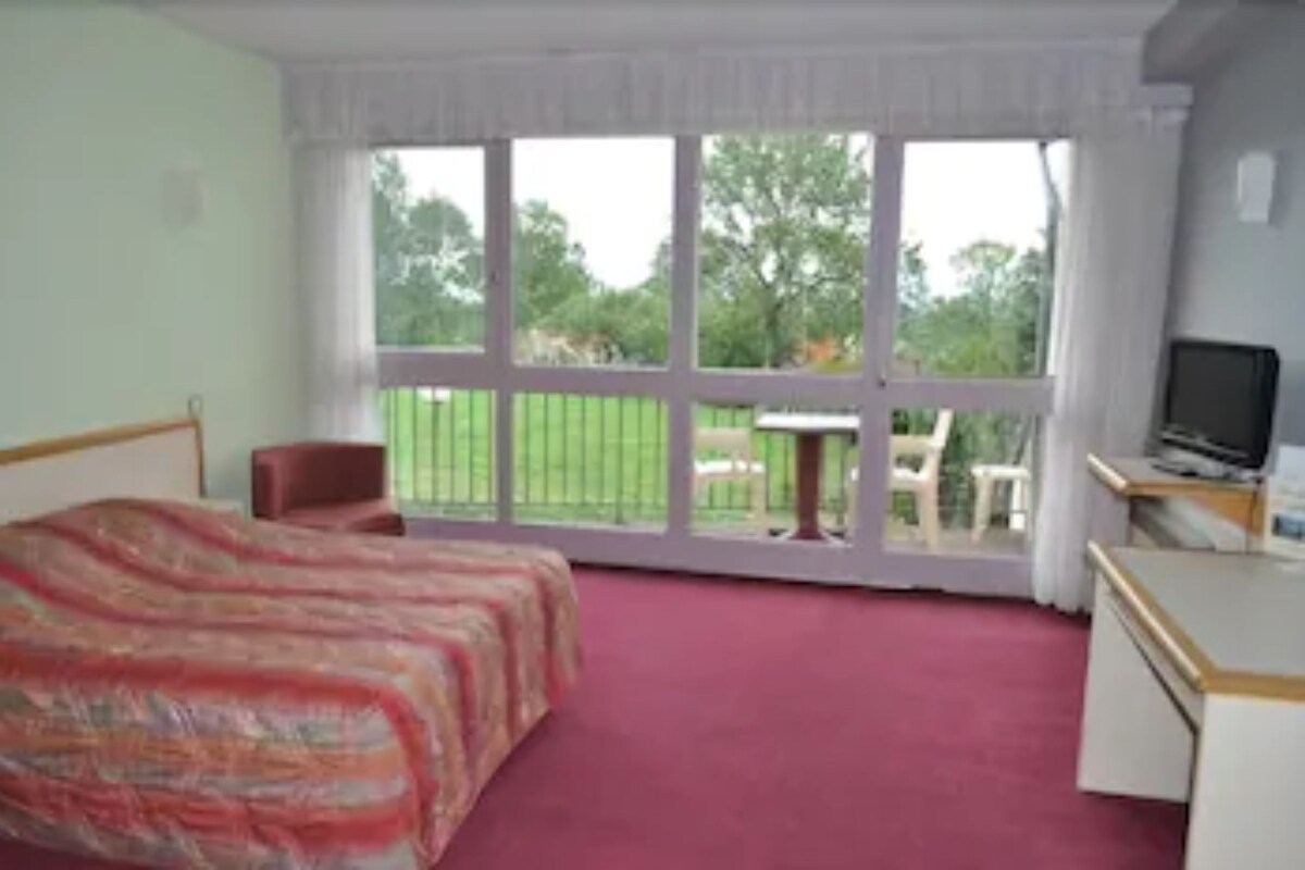 Comfort Twin Room | Free cots/infant beds, rollaway beds