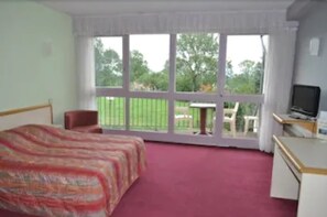 Free cots/infant beds, rollaway beds