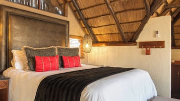 Chalet Mewah | 1 kamar tidur, seprai premium, minibar, dan brankas