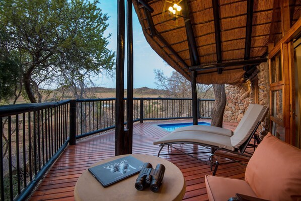 Terrace/patio - Tshukudu Bush Lodge (Pilanesberg National Park)