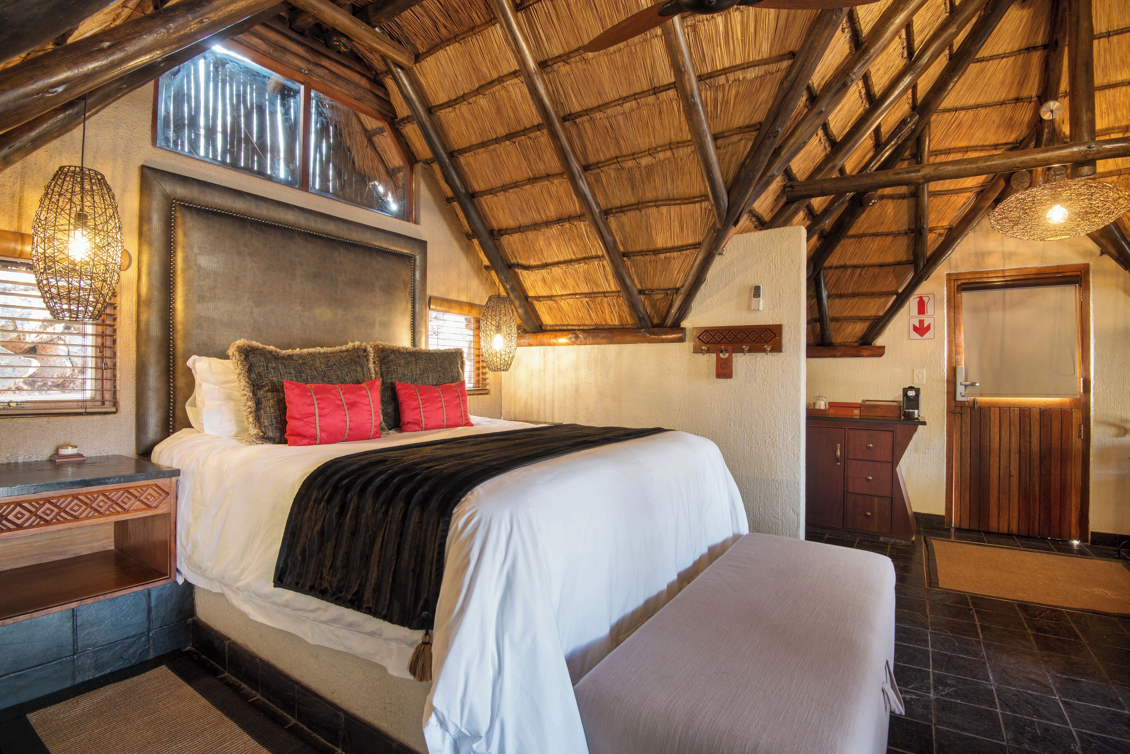 1 bedroom, premium bedding, minibar, in-room safe