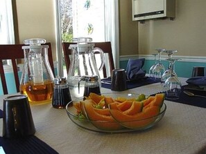 Dining - at the Waters Edge Bed & Breakfast (Algoma)