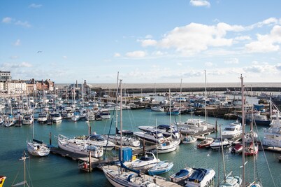 Royal Harbour Hotel