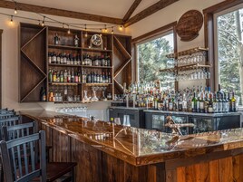 Se sirven cenas y cocina americana