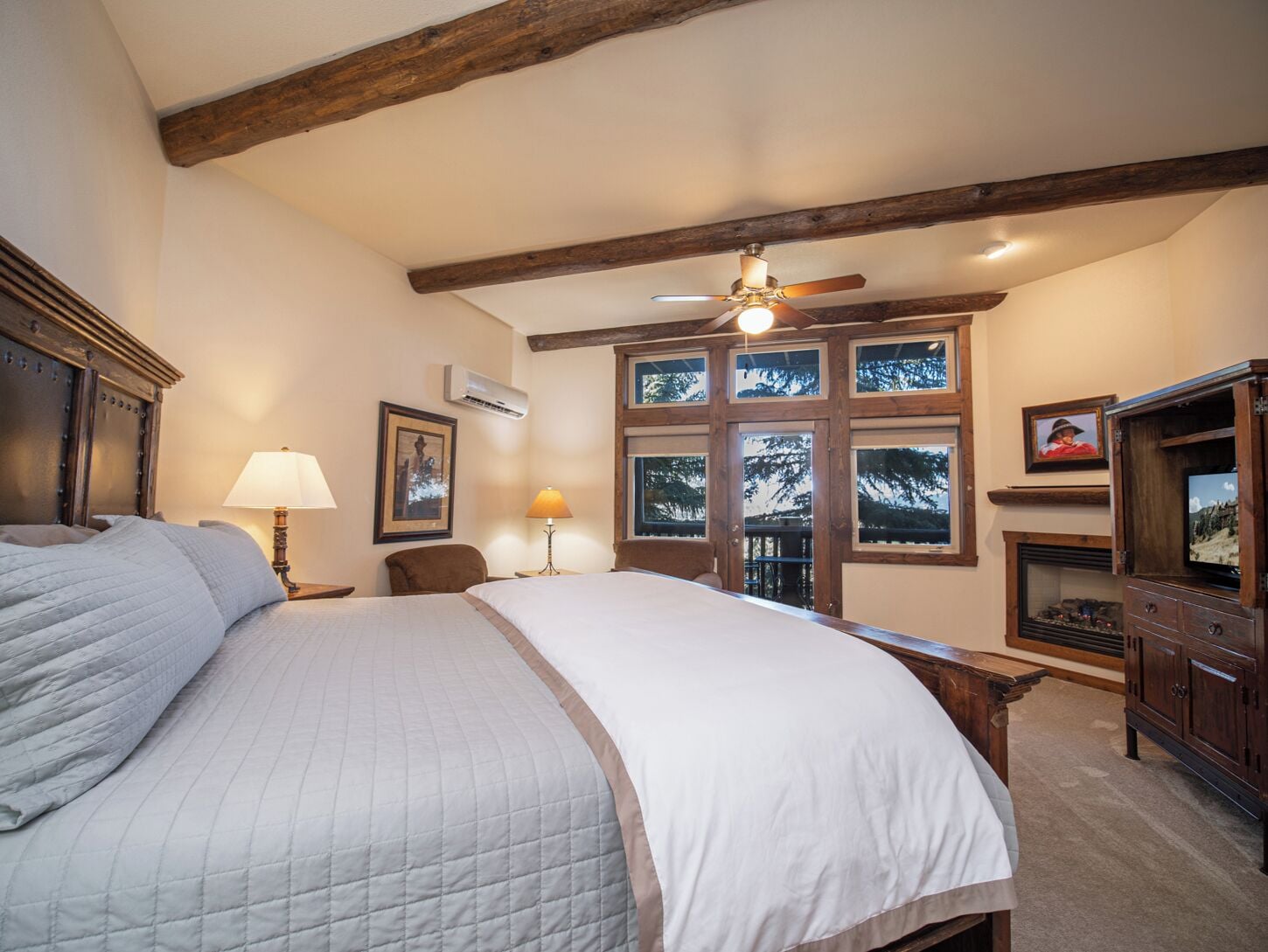 Junior-Zimmer, 1 King-Bett, Whirlpool, Bergblick | Bettwäsche aus ägyptischer Baumwolle, hochwertige Bettwaren