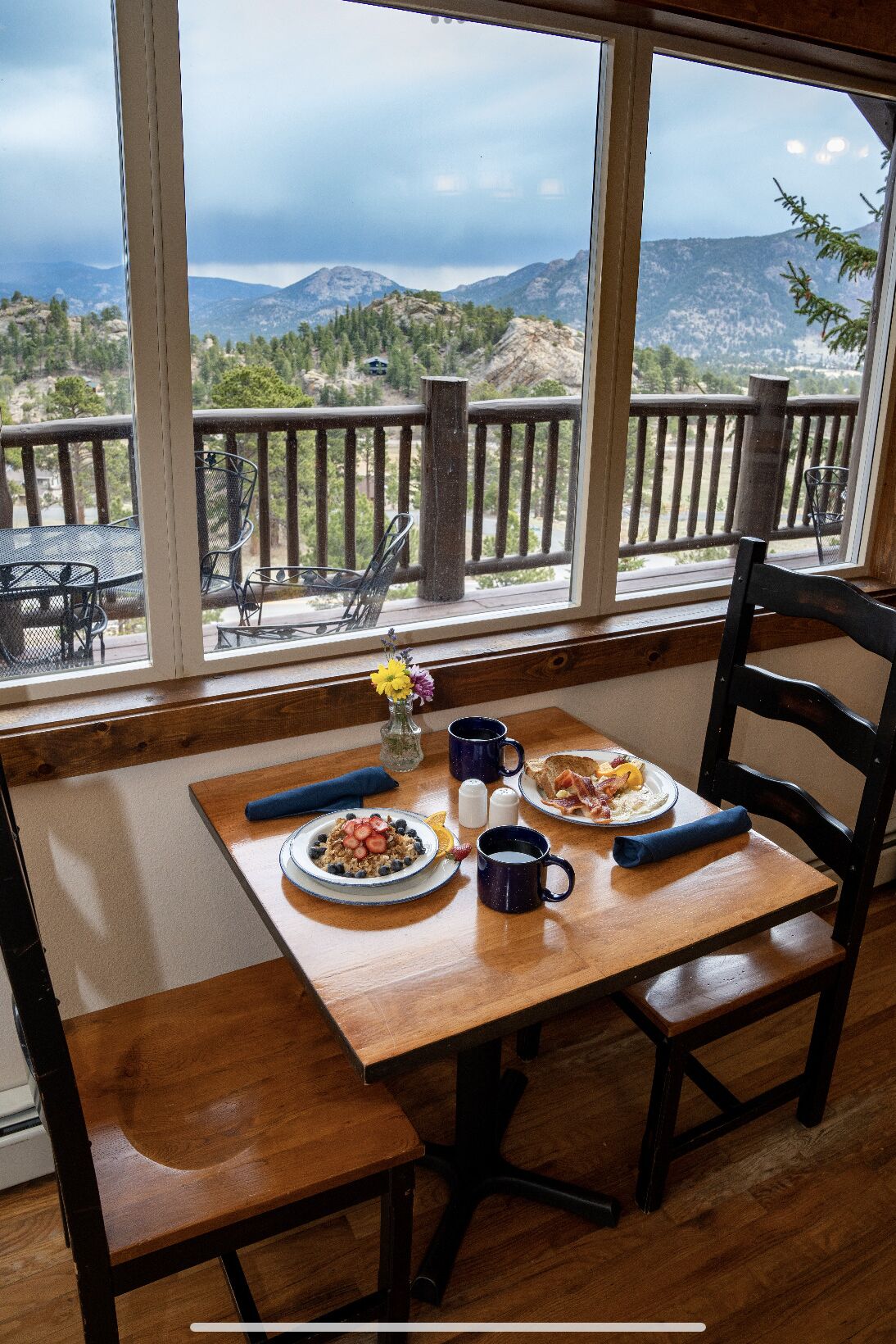 Free daily cooked-to-order breakfast