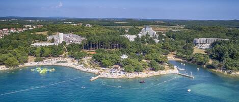 Private beach, scuba diving, beach volleyball, beach bar