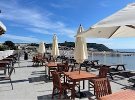 Sun deck