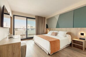 Minibar, coffres-forts dans les chambres, bureau, Wi-Fi gratuit
