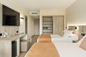 Minibar, caja de seguridad en la habitación, escritorio y wifi gratis