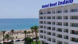 Hotel Best Indalo with a view of the beach and ocean. - Hotel Best Indalo (Mojacar)