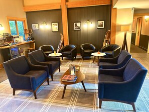 Sala de estar en el lobby
