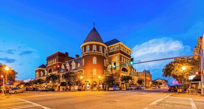 Windsor Hotel, Ascend Hotel Collection