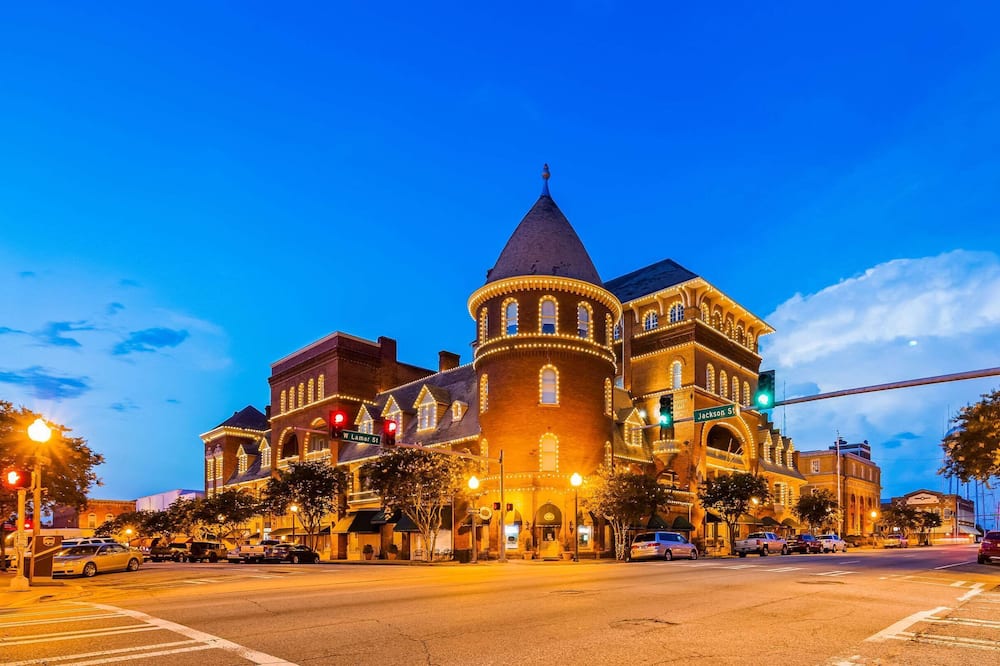 Windsor Hotel, Ascend Hotel Collection