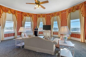 Suite, 1 kingsize bed, niet-roken, in toren | Luxe beddengoed, donzen dekbedden, pillowtop-bedden