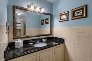 Suite, 2 grands lits, non-fumeurs | Literie de qualité supérieure, couette en duvet d'oie, surmatelas