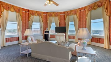 Suite, 1 King Bed, Non Smoking, Tower | Premium bedding, down duvets, pillow-top beds, individually decorated