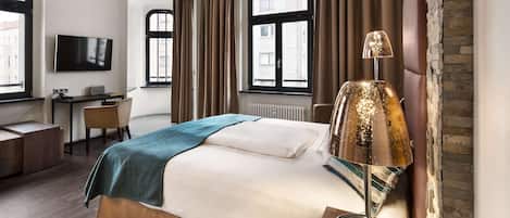 Hochwertige Bettwaren, Pillowtop-Betten, Minibar, Zimmersafe