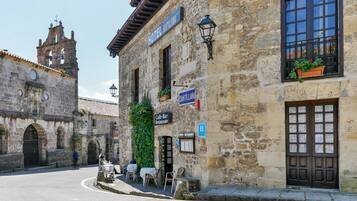 Façana frontal de l'allotjament