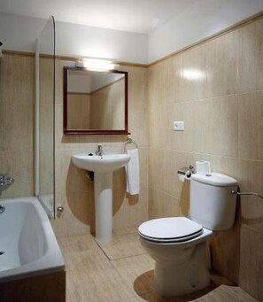 Departamento, 1 habitación, Terraza | Baño