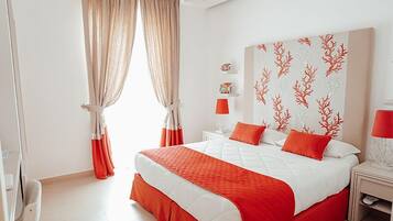 Camere Comunicanti, Balcone Vista Mare