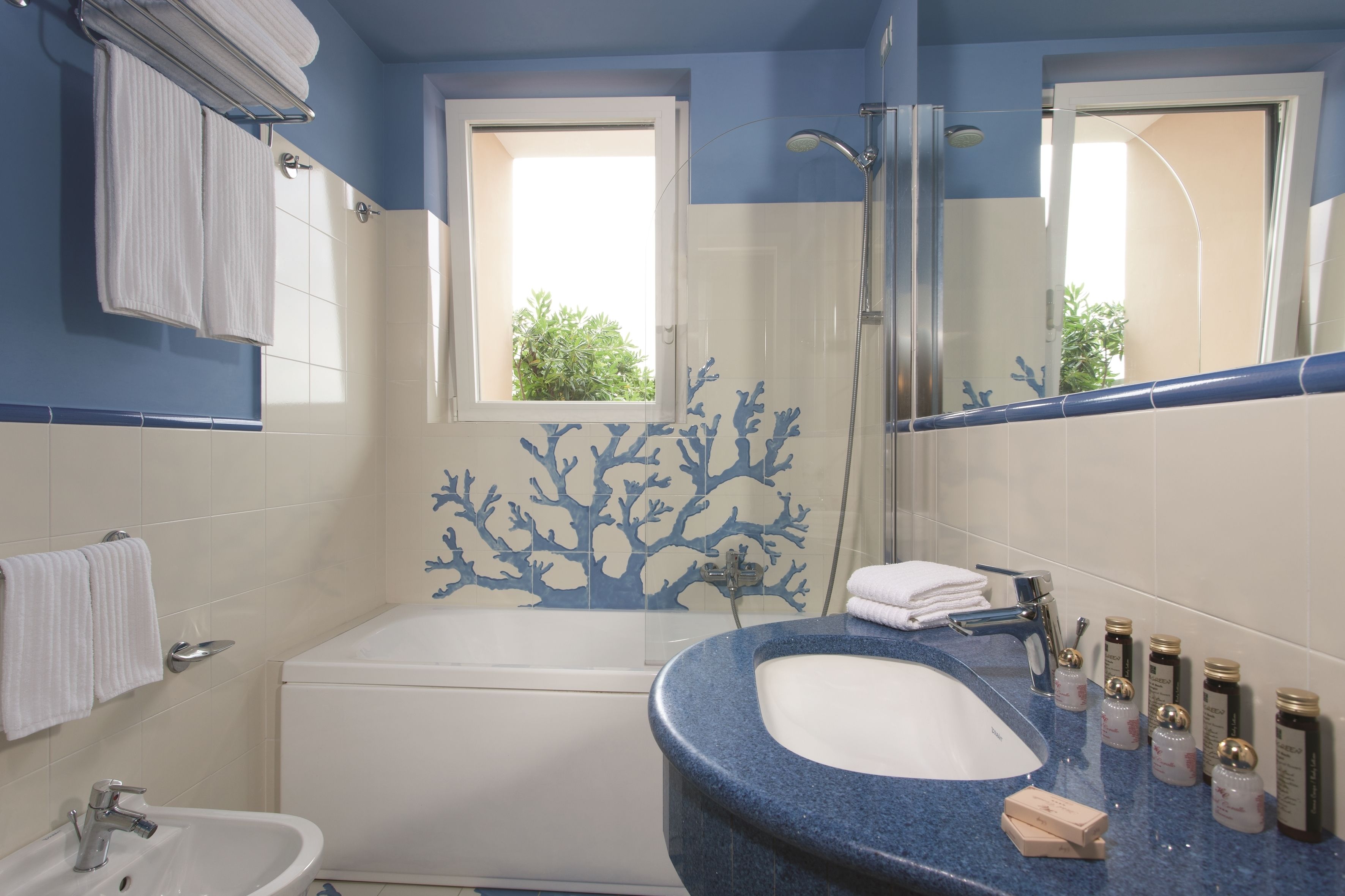 executive double or twin room, terrace, sea view | bathroom | hair dryer, slippers, bidet, towels