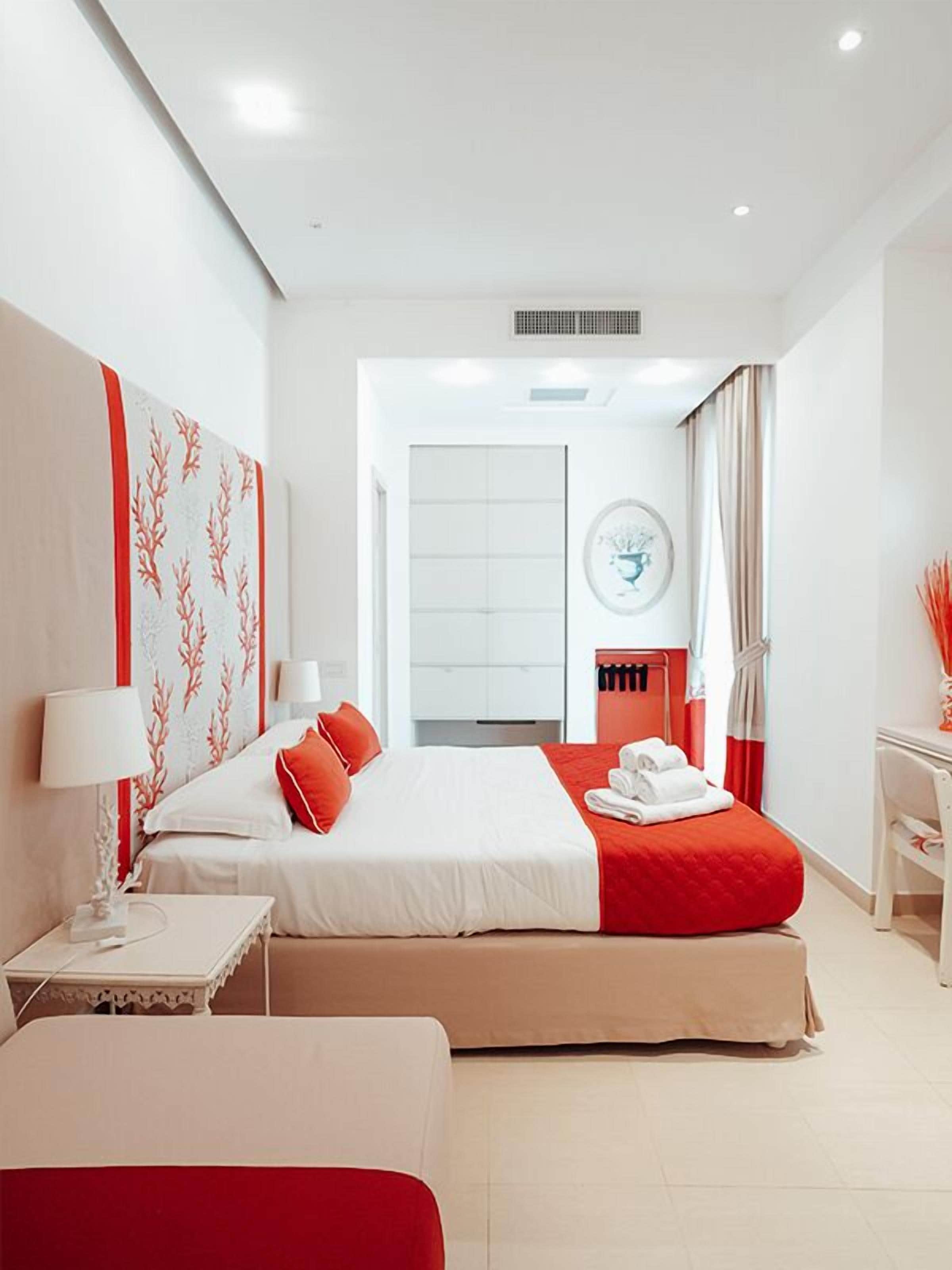 Camere Comunicanti, Balcone Vista Mare