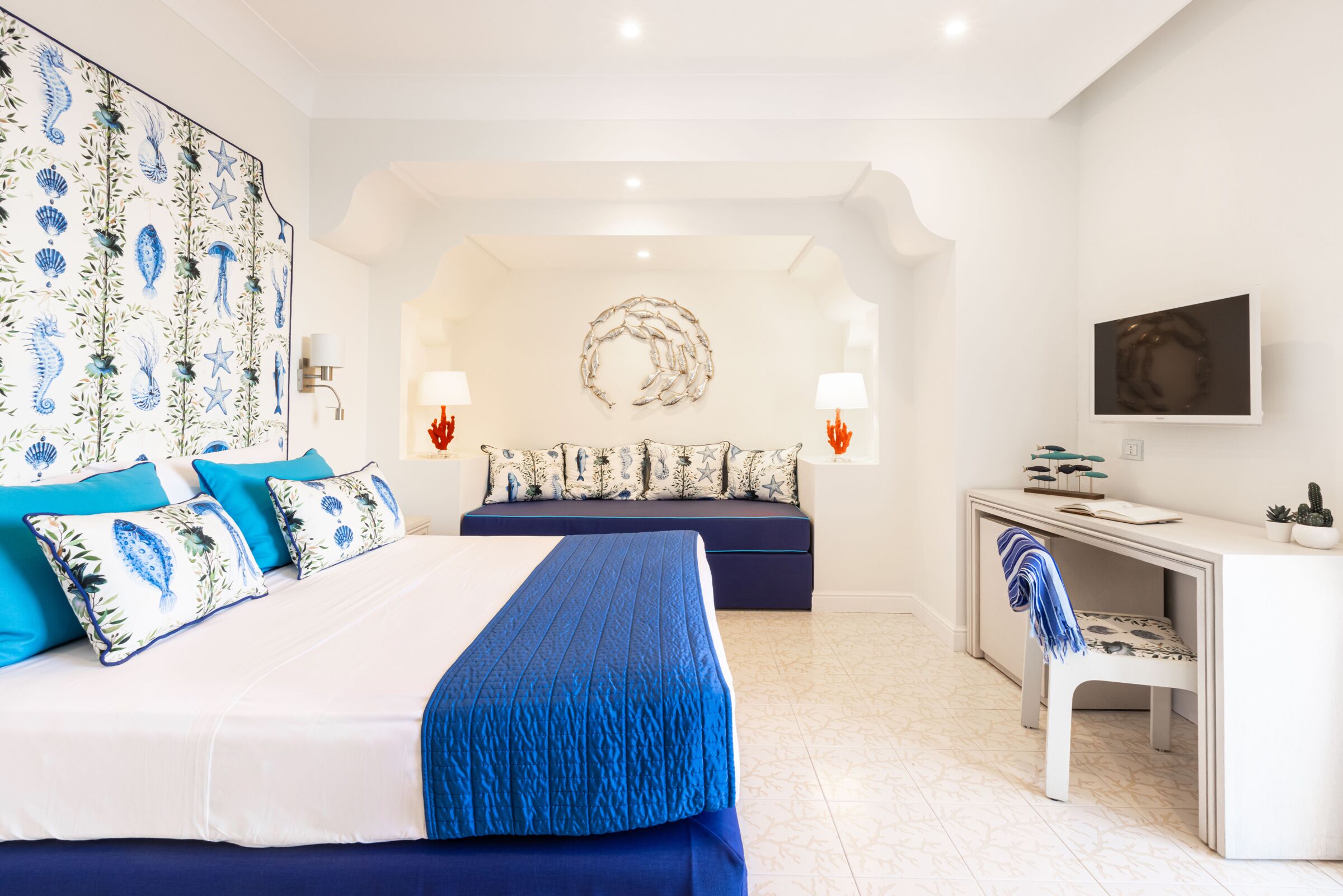 Soluzione Familiare - 2 camere su piano esclusivo - Balcone vista mare frontale | Premium bedding, minibar, in-room safe, desk