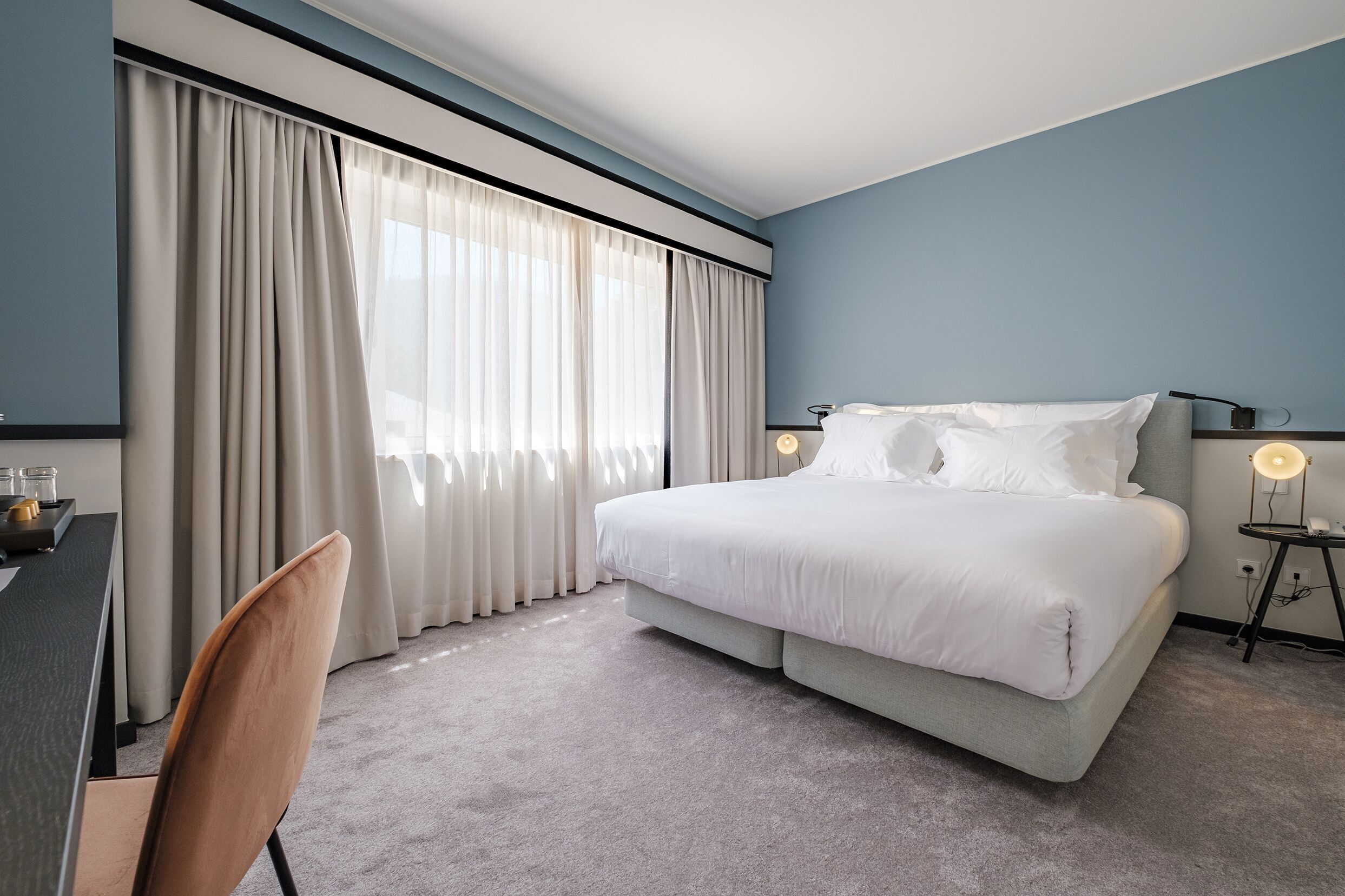 Premium bedding, minibar, in-room safe, desk