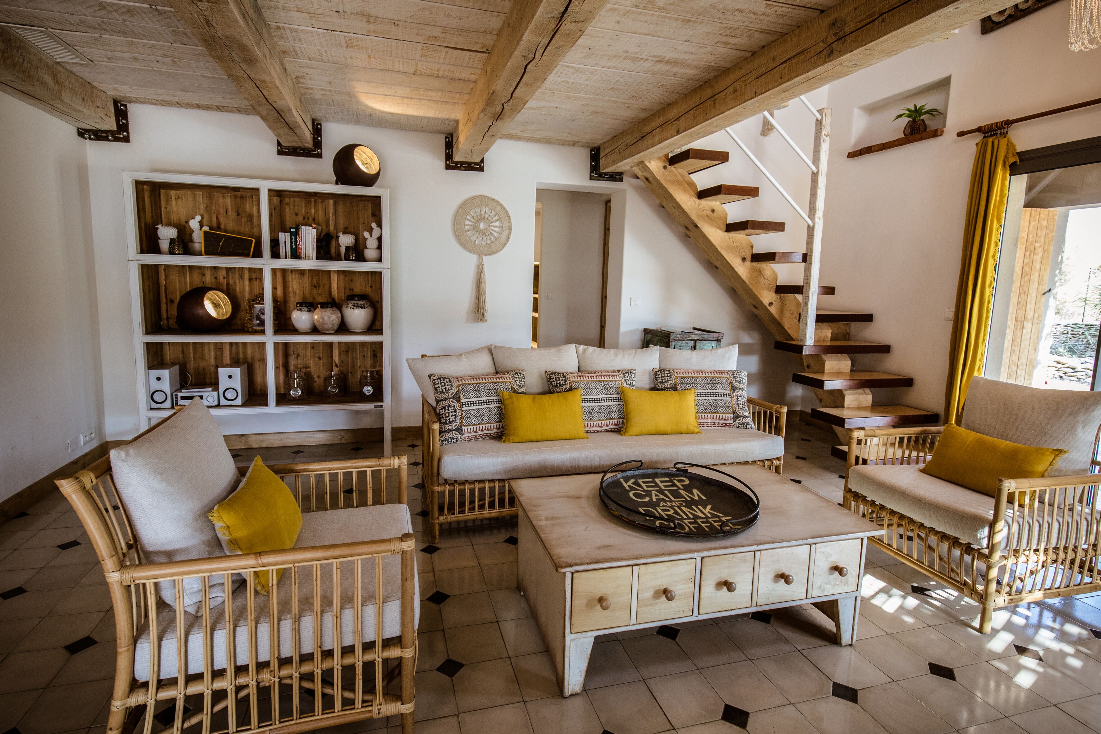 luxury villa (6 persons - 5 minutes away from hotel) | living area | flat-screen tv